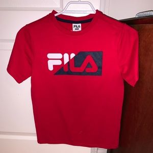 red fila t-shirt